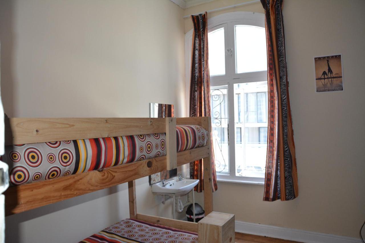 Urban Hive Backpackers Hostel Kaapstad Buitenkant foto